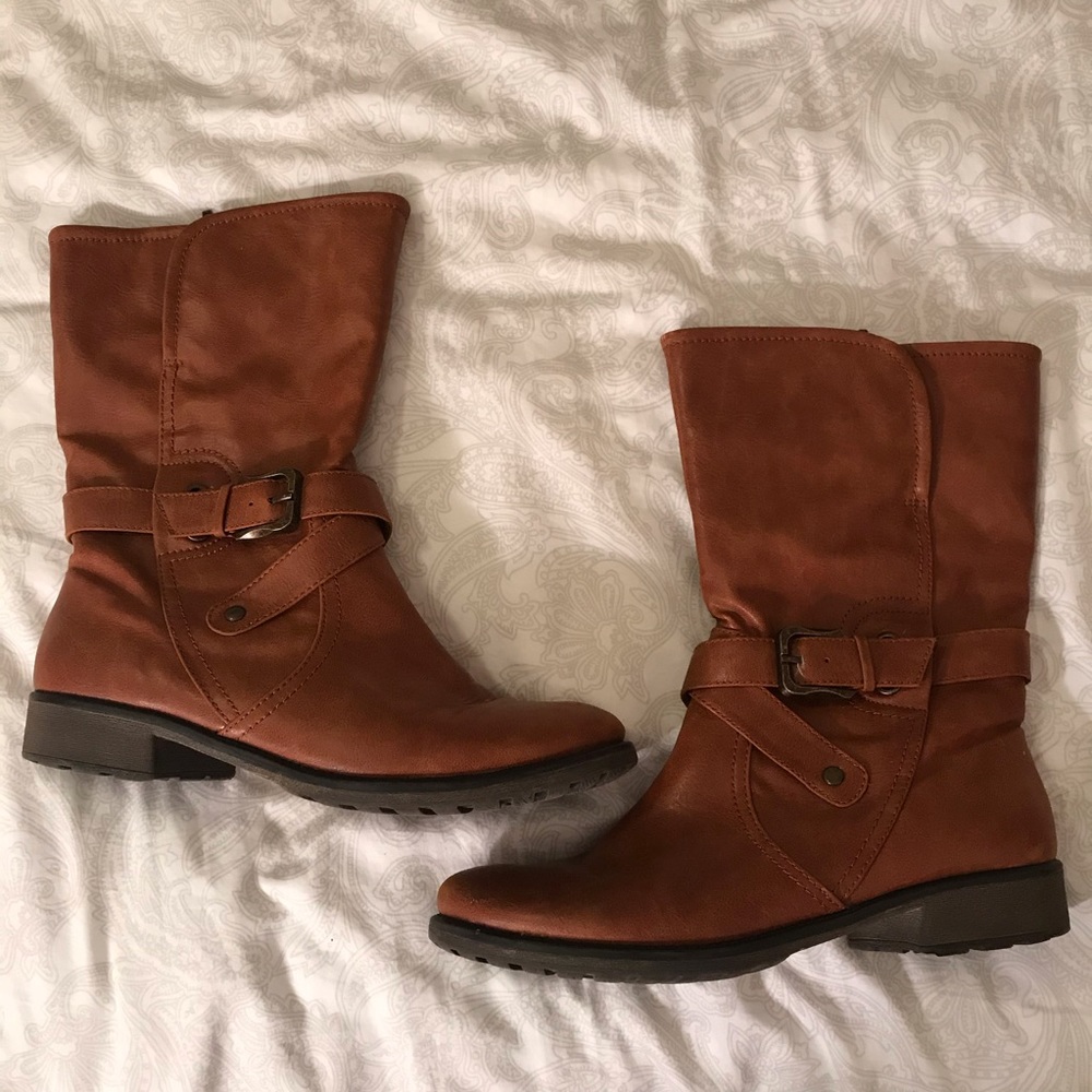 Bare Traps midi brown boots